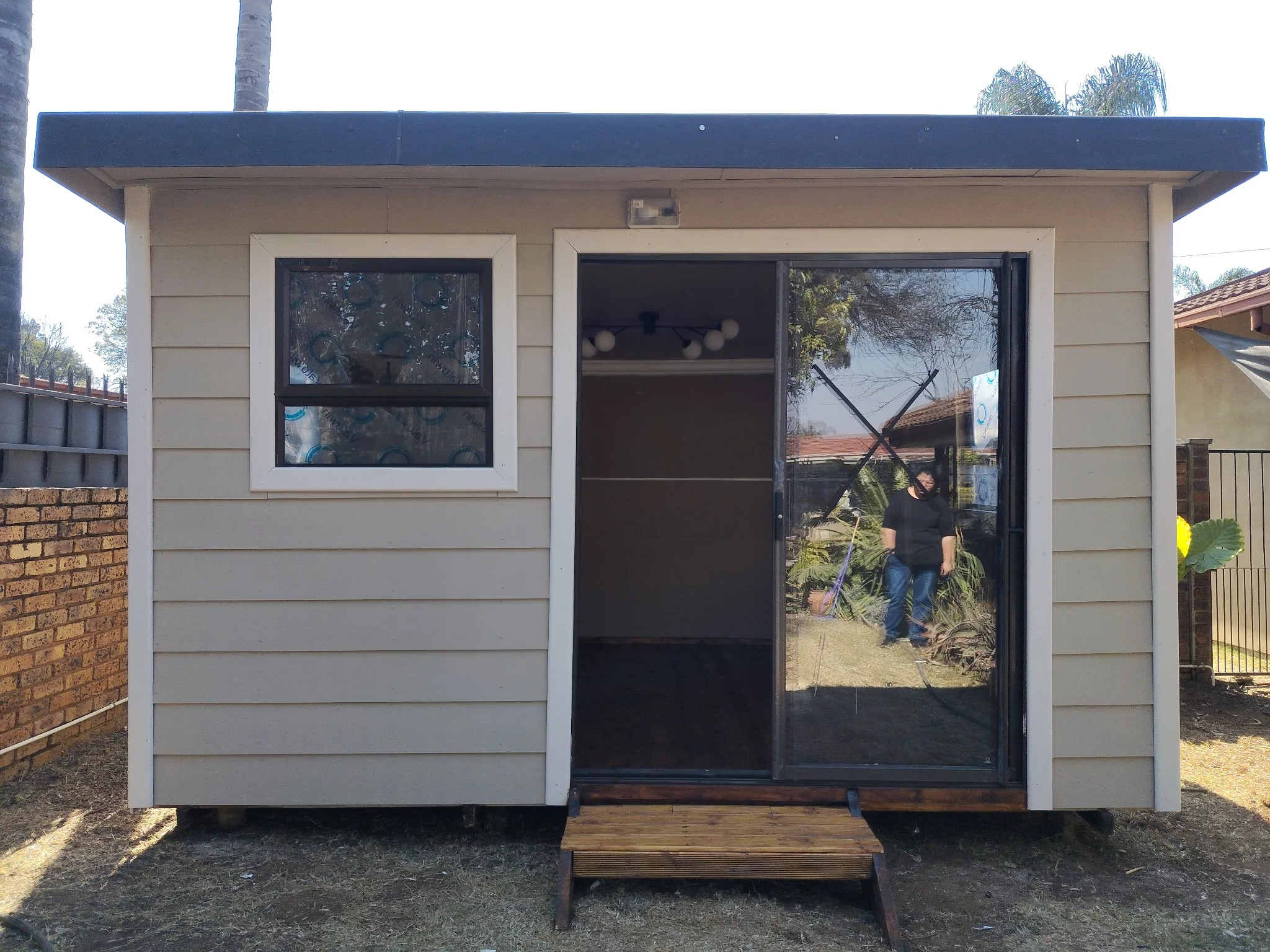 Nutec Wendy house office