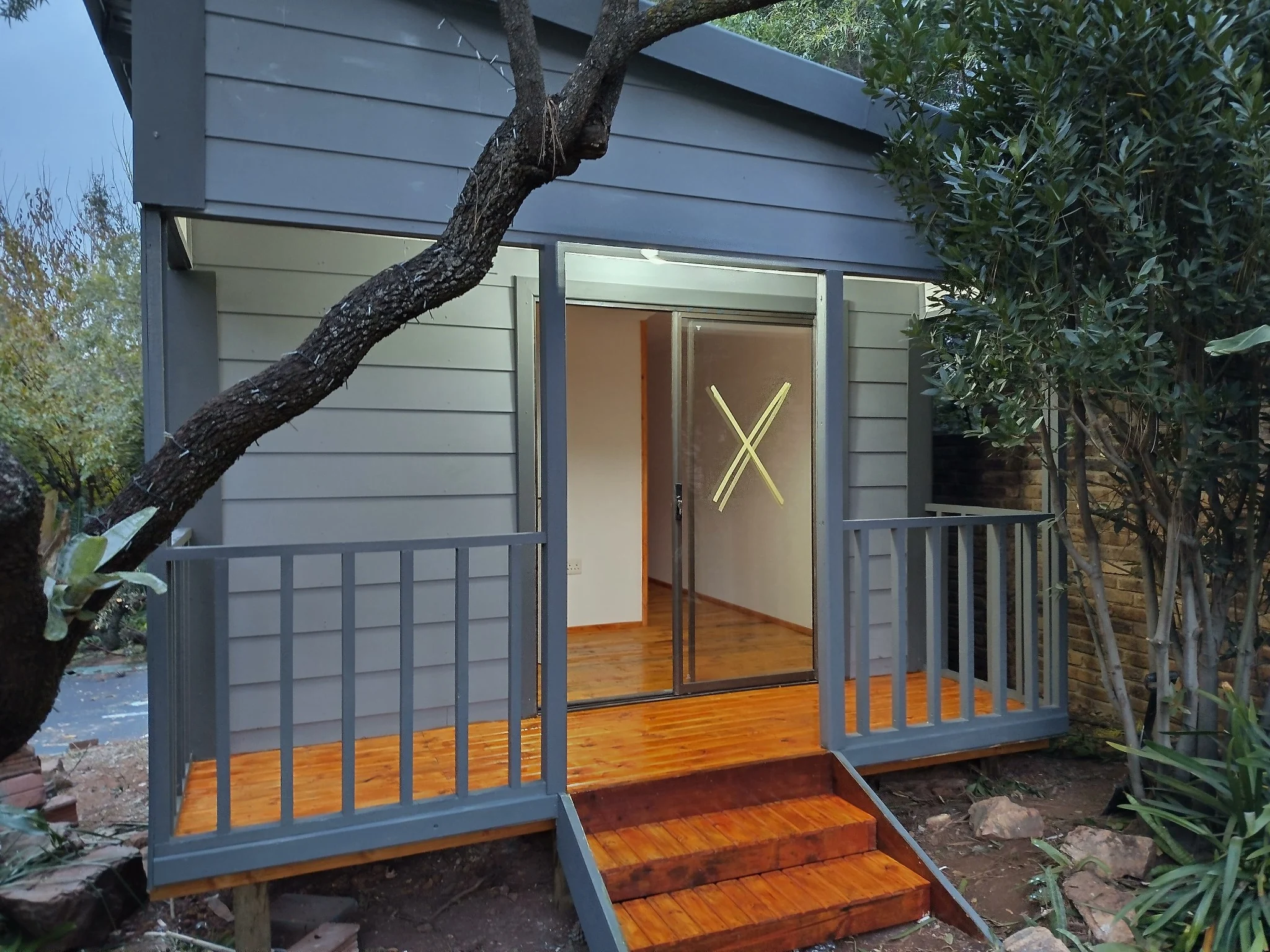 Nutec Wendy house with veranda and sliding door